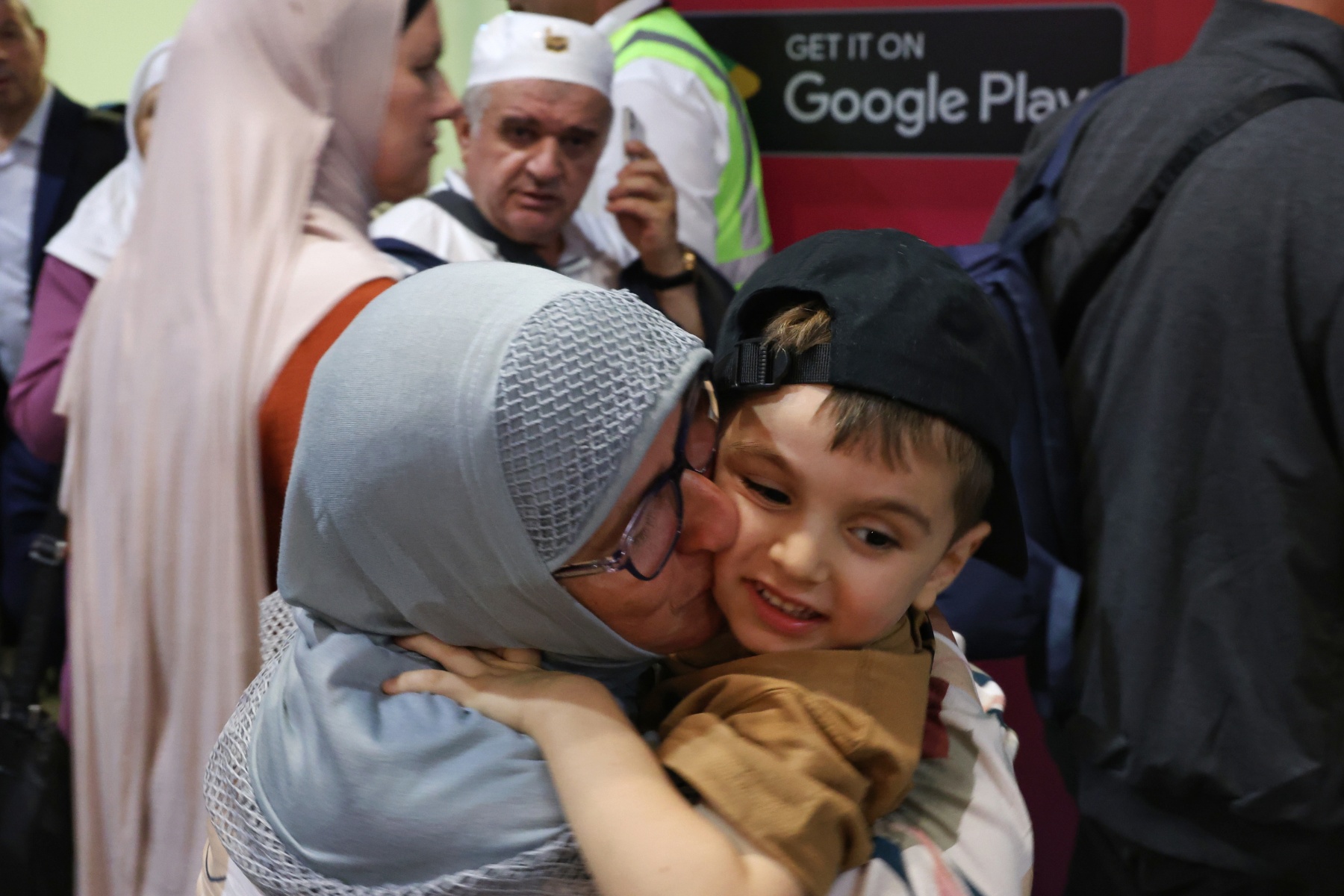 Haxhilerë tanë u kthyen nga vendet e shenjta