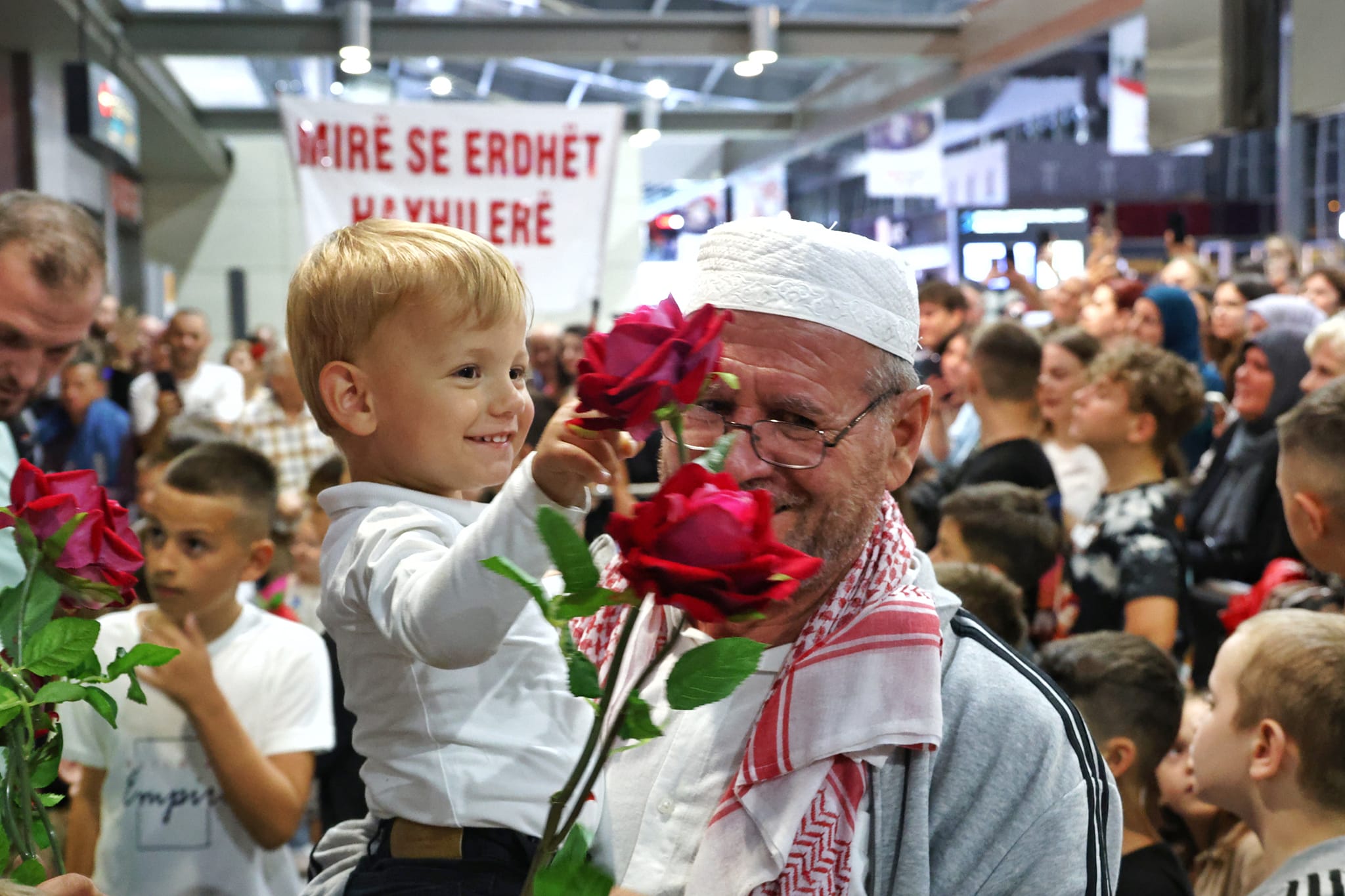 Grupi i fundit i haxhilerëve arriti në Kosovë